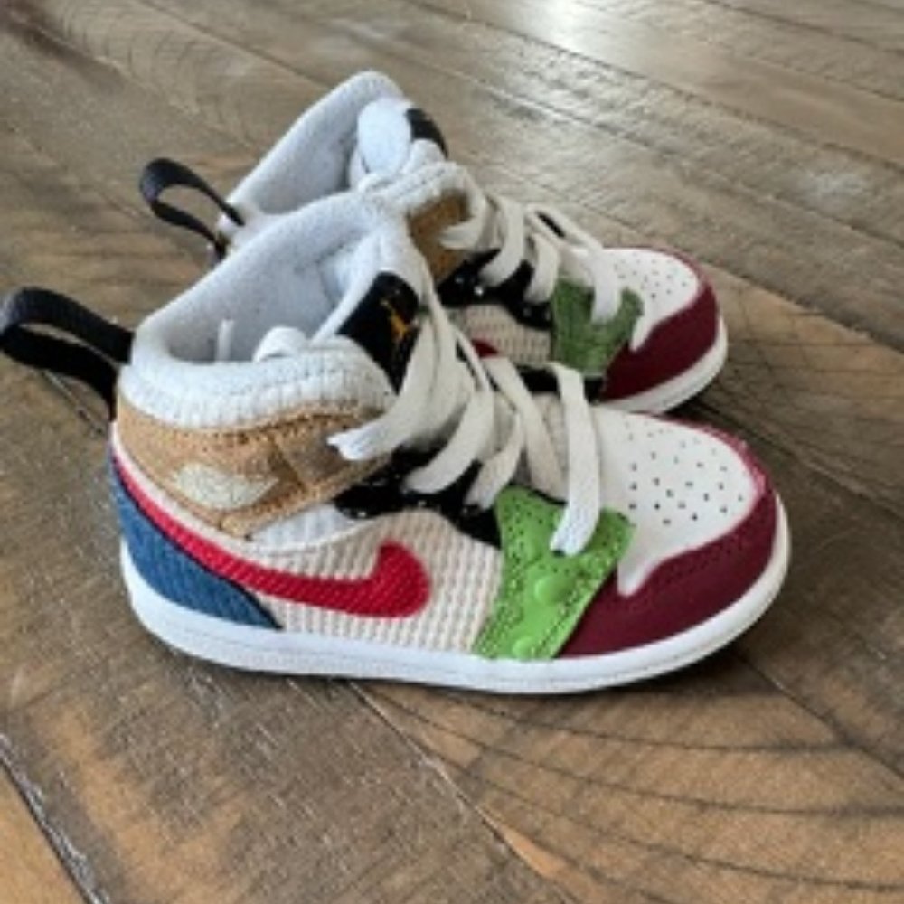 Nike Air Jordan Toddler 1 Mid SE Messy Room Size 6C